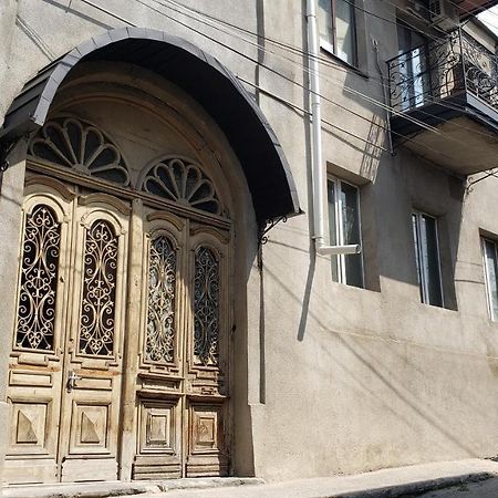 Family Guest House Тбилиси Экстерьер фото