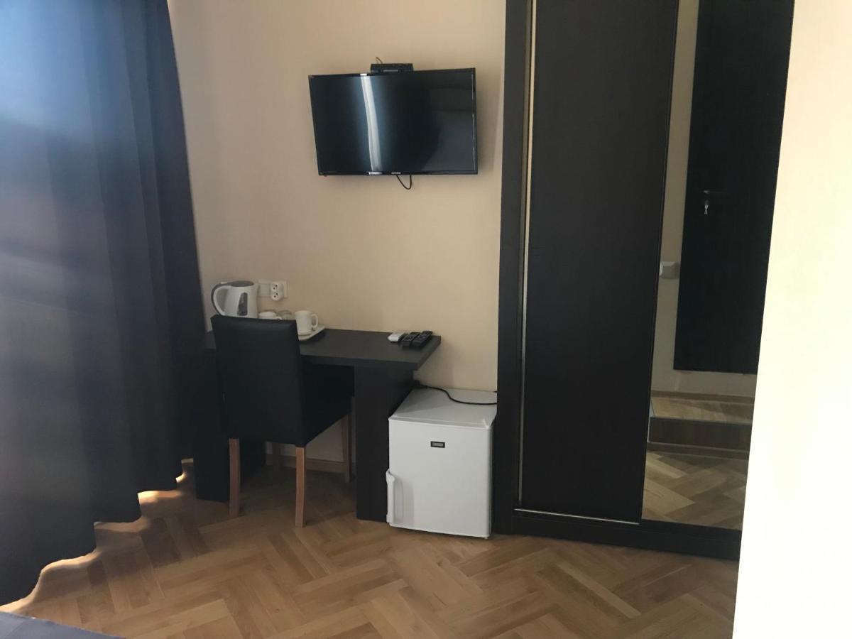 Family Guest House Тбилиси Экстерьер фото