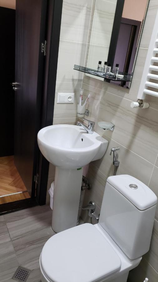 Family Guest House Тбилиси Экстерьер фото