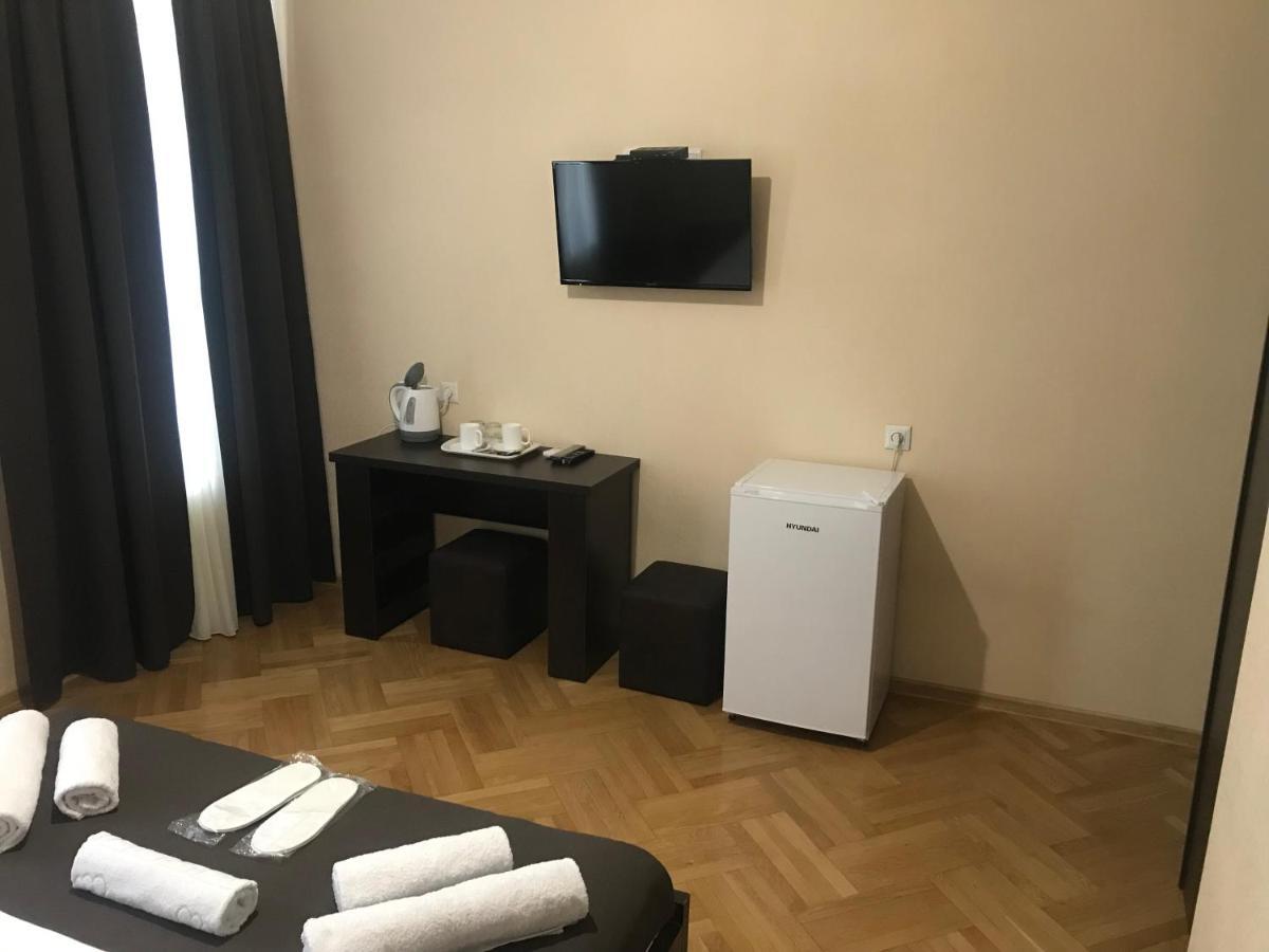 Family Guest House Тбилиси Экстерьер фото